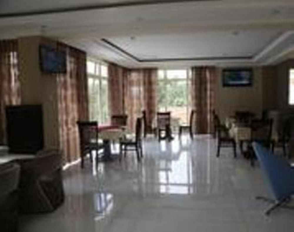 Hometown Addis Hotel Bagian luar foto